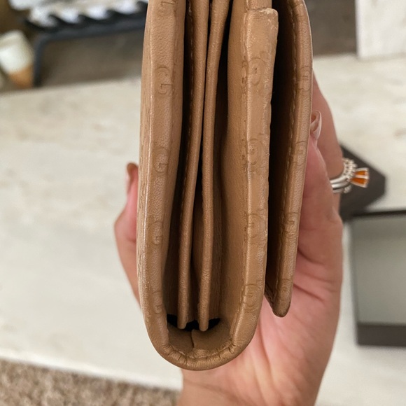 Gucci Guccisima Tan Wallet - Picture 11 of 12